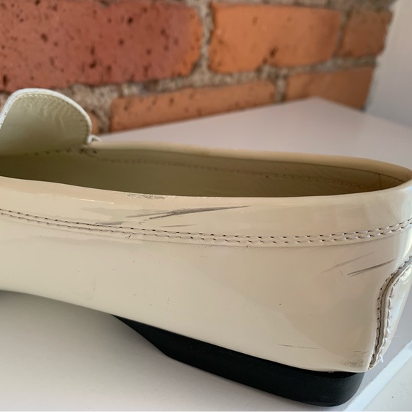 Tod’s Women’s Grommino Flat Driving Shoe Loafer Ivory Patent Leather 6 36 - Picture 8 of 13